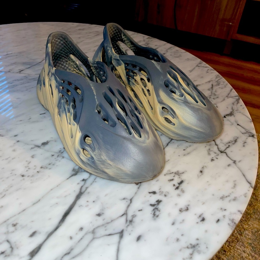 Yeezy Foam Runner 'MXT Moon Grey size 11
